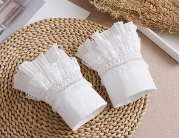 1 pair / Off White, Black / Fake Lace Sleeve Cuffs, False Wrist Cuffs, Removable Wrist Cuffs   SC049(K)