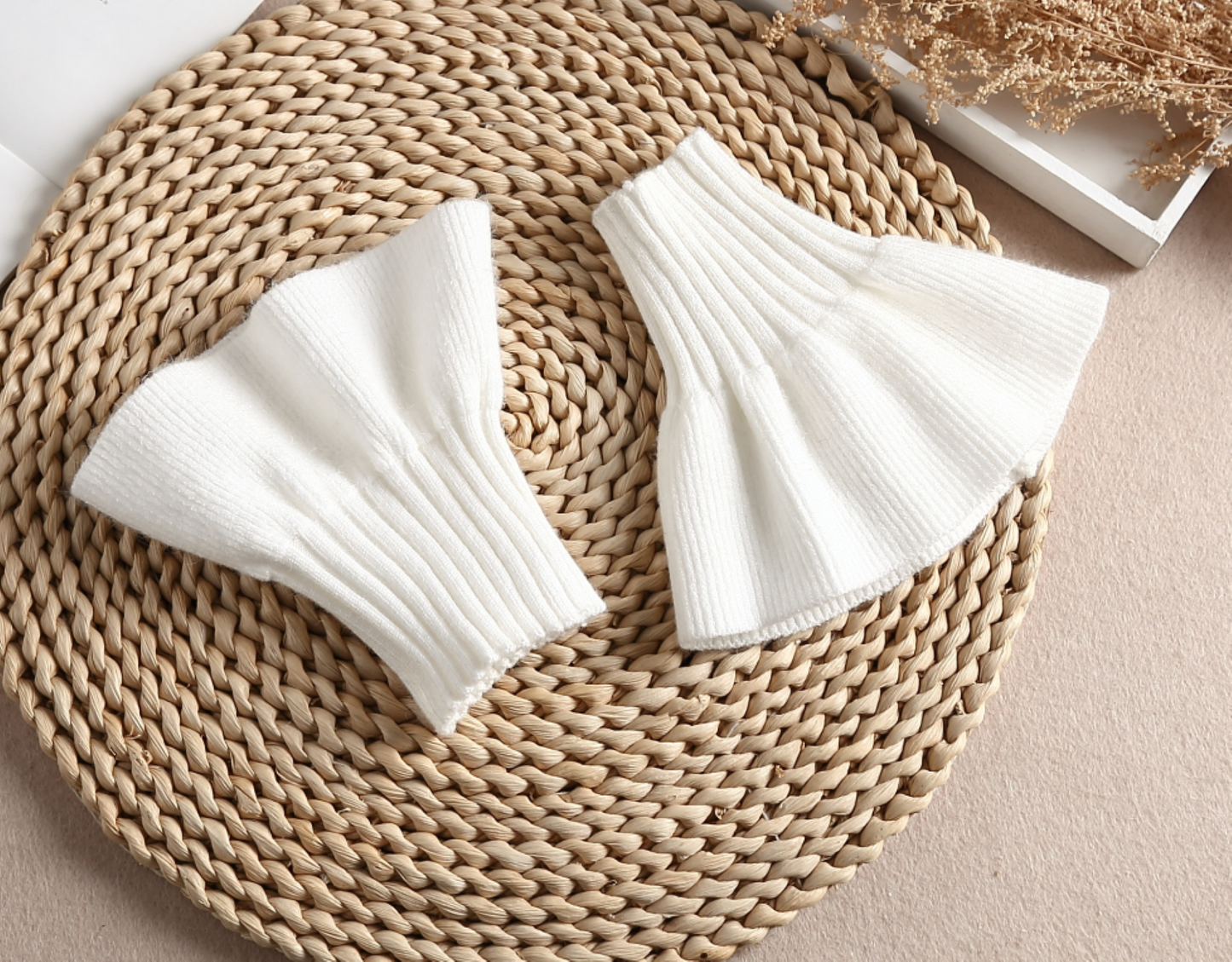 2 pcs / Off White, Black / Knit Sleeve Cuffs, Fake Sleeve Cuffs, False Wrist Cuffs, Removable Wrist Cuffs SC050(K)