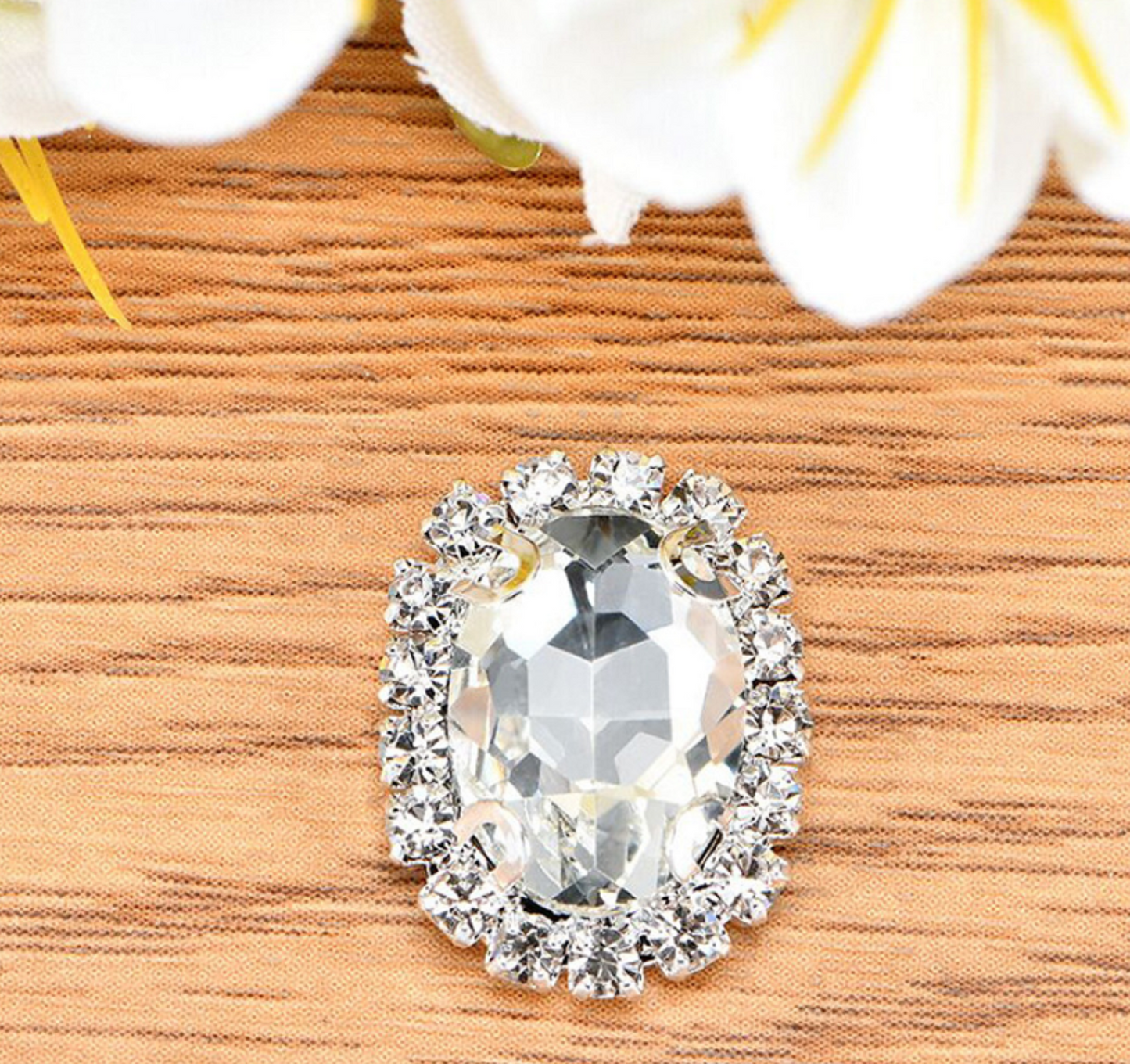 (S12S)  10 Pcs / 12 x 14mm / Silver Base Sew On Oval Crystal