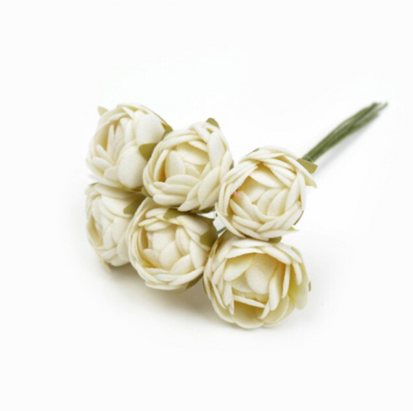 30 Pcs / 2cm / Mini Artificial Flower  SF006